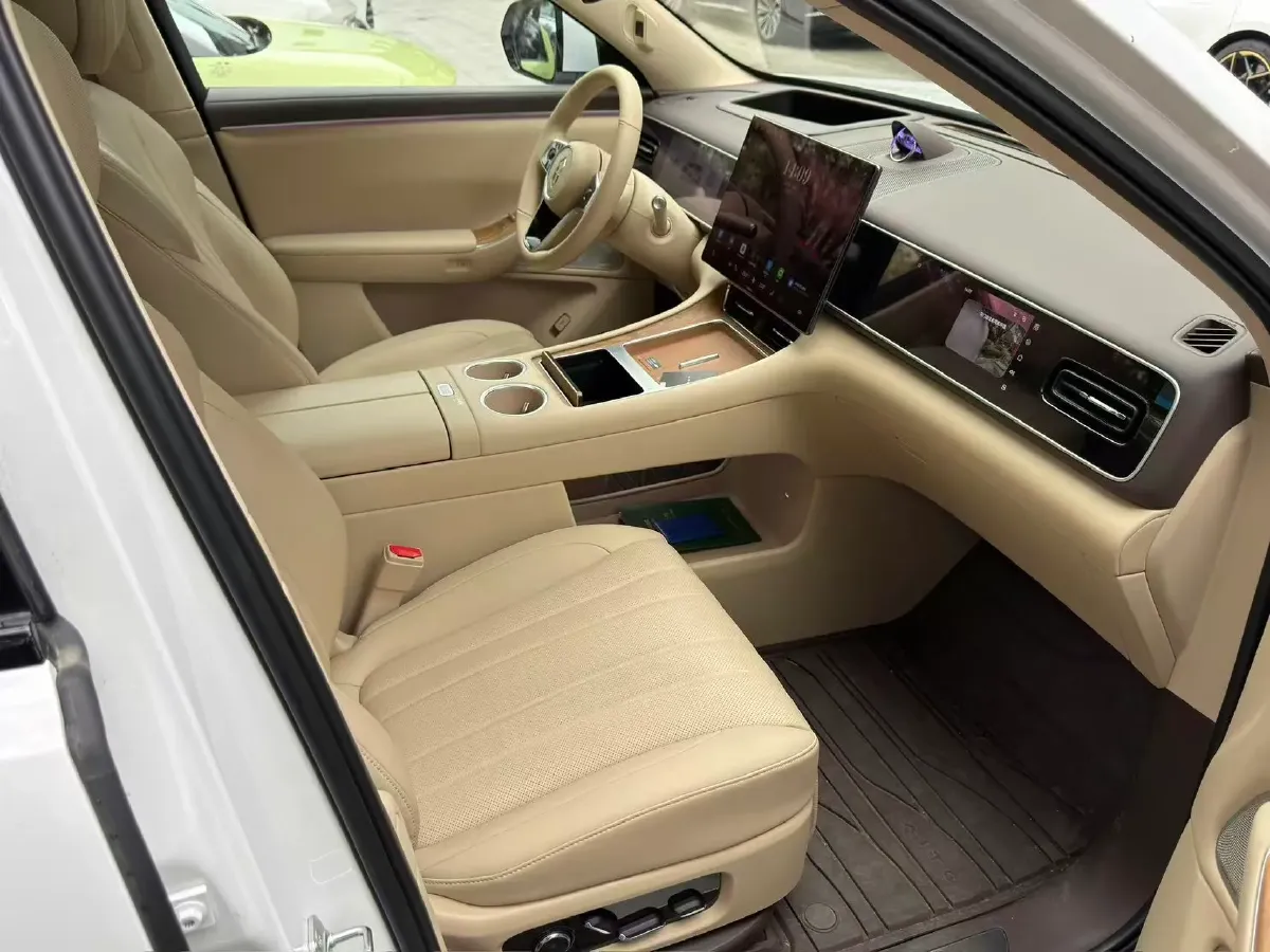 2026 AITO AITO M7 REEV 160HP REEV,autocango,china used car exporter,china ev exporter,chinese used car exporter,chinese used ev exporter