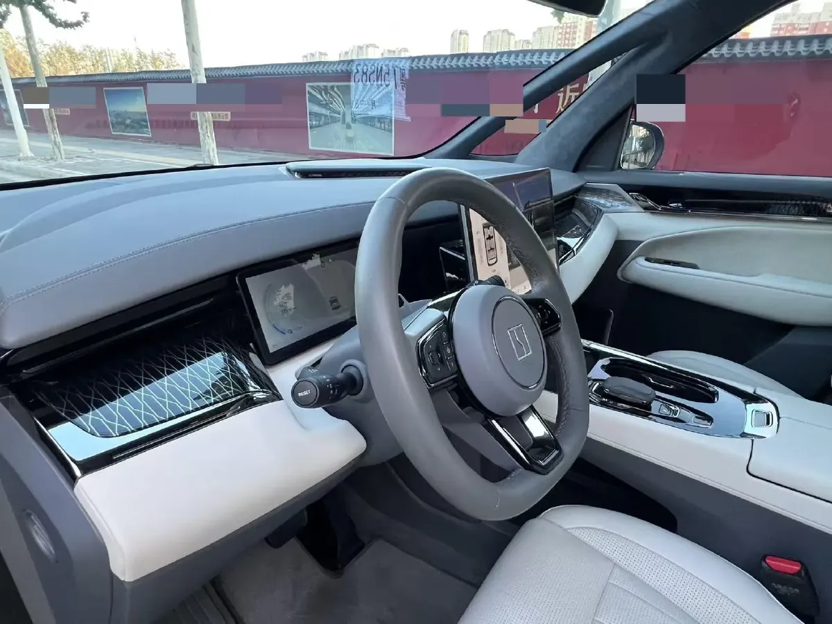 2022 Zeekr 009 BEV 116KWH,autocango,china used car exporter,china ev exporter,chinese used car exporter,chinese used ev exporter