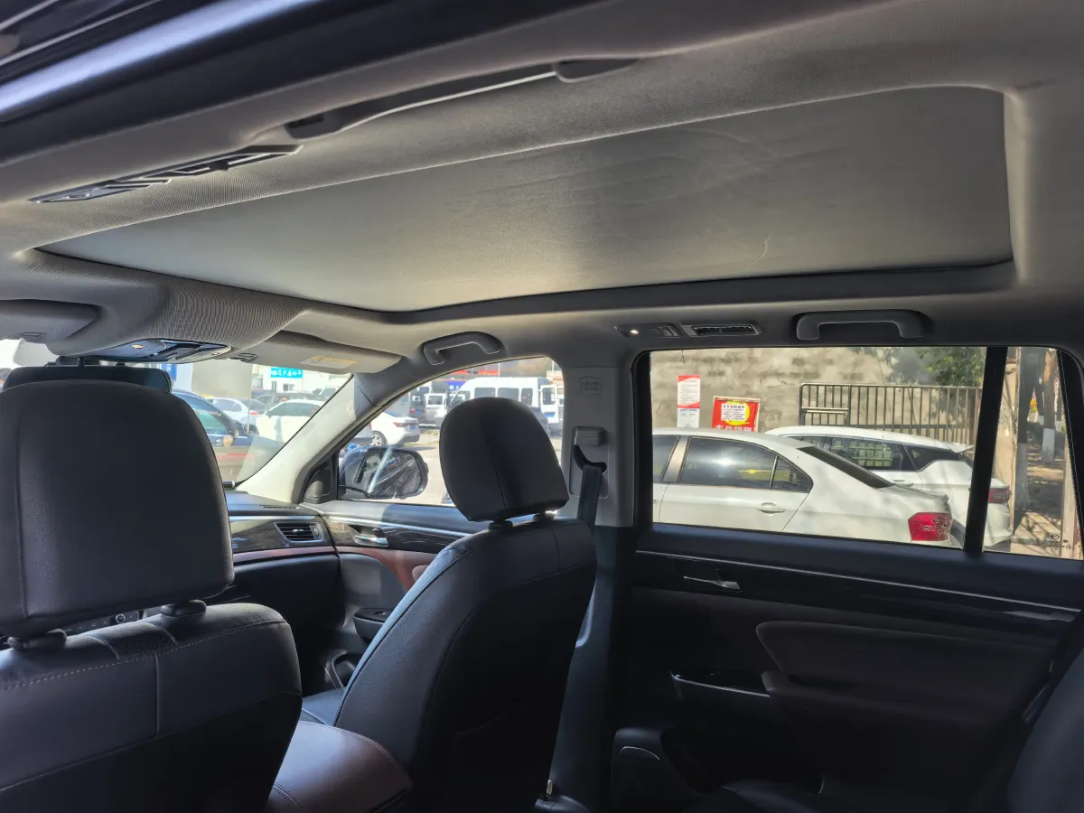 2017 GAC Trumpchi GS8 2.0T 201HP L4 6AT,autocango,china used car exporter,china ev exporter,chinese used car exporter,chinese used ev exporter