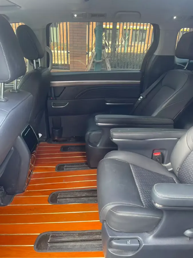 2023 GAC Trumpchi M8 2.0T 252HP L4 8AT,autocango,china used car exporter,china ev exporter,chinese used car exporter,chinese used ev exporter