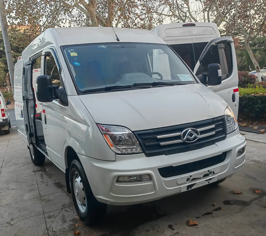 2021 MAXUS XinTu V80 2.0T 127HP L4 6MT,autocango,china used car exporter,china ev exporter,chinese used car exporter,chinese used ev exporter