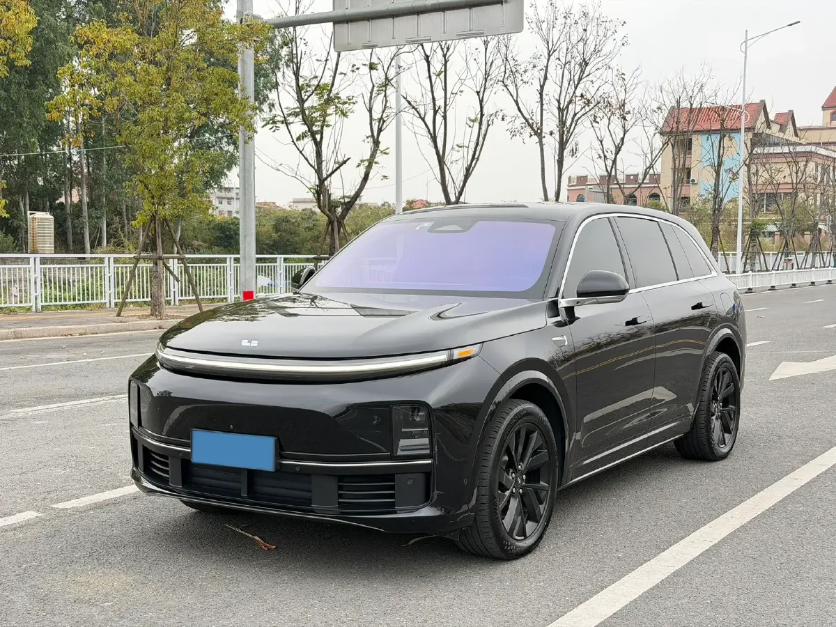 2023 Li L7 Range Extended 154HP REEV 40.9KWH,autocango,china used car exporter,china ev exporter,chinese used car exporter,chinese used ev exporter