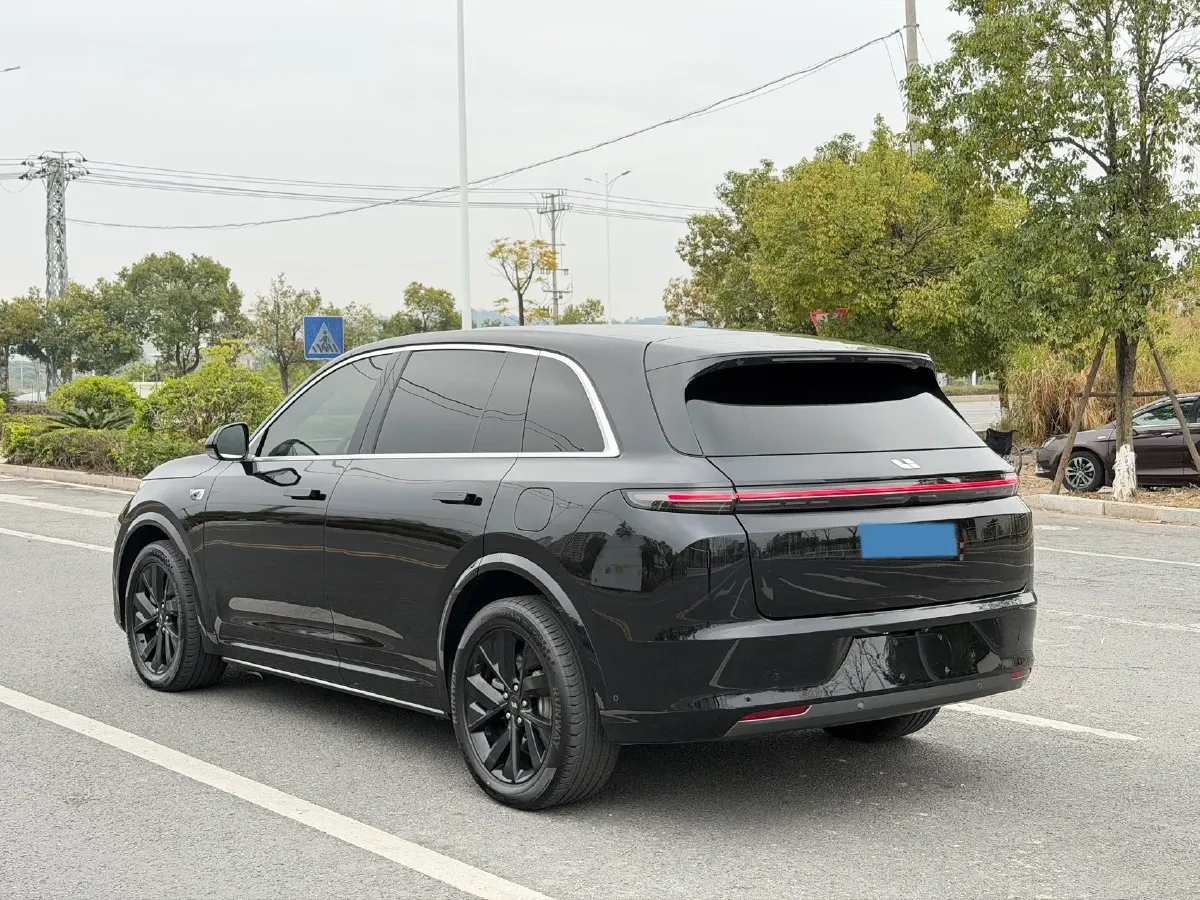 2023 Li L7 Range Extended 154HP REEV 40.9KWH,autocango,china used car exporter,china ev exporter,chinese used car exporter,chinese used ev exporter
