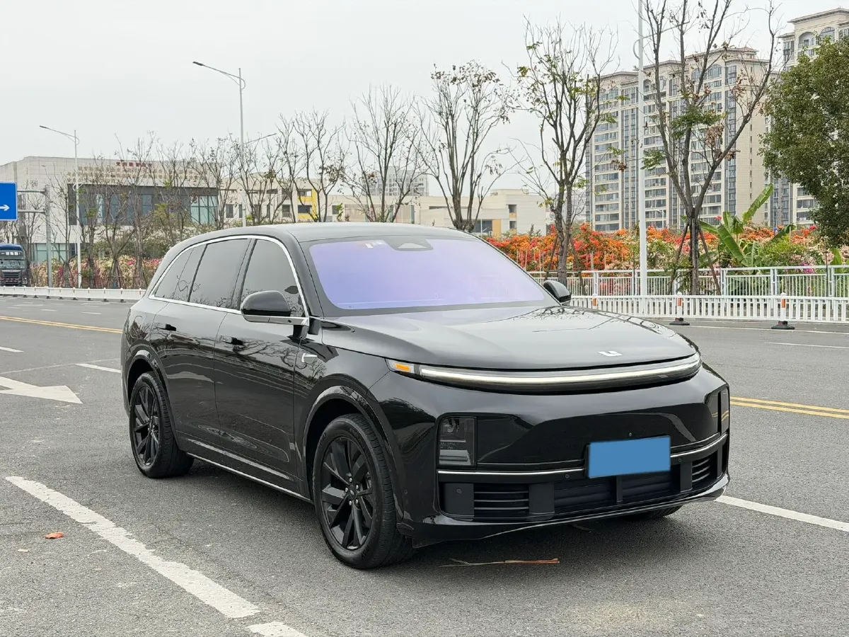 2023 Li L7 Range Extended 154HP REEV 40.9KWH,autocango,china used car exporter,china ev exporter,chinese used car exporter,chinese used ev exporter