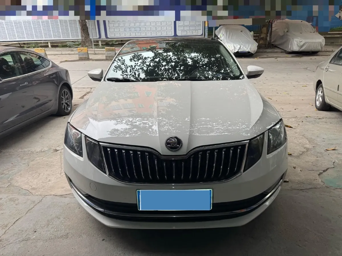 2018 Skoda Octavia 1.6L 110HP L4 6AT,autocango,china used car exporter,china ev exporter,chinese used car exporter,chinese used ev exporter