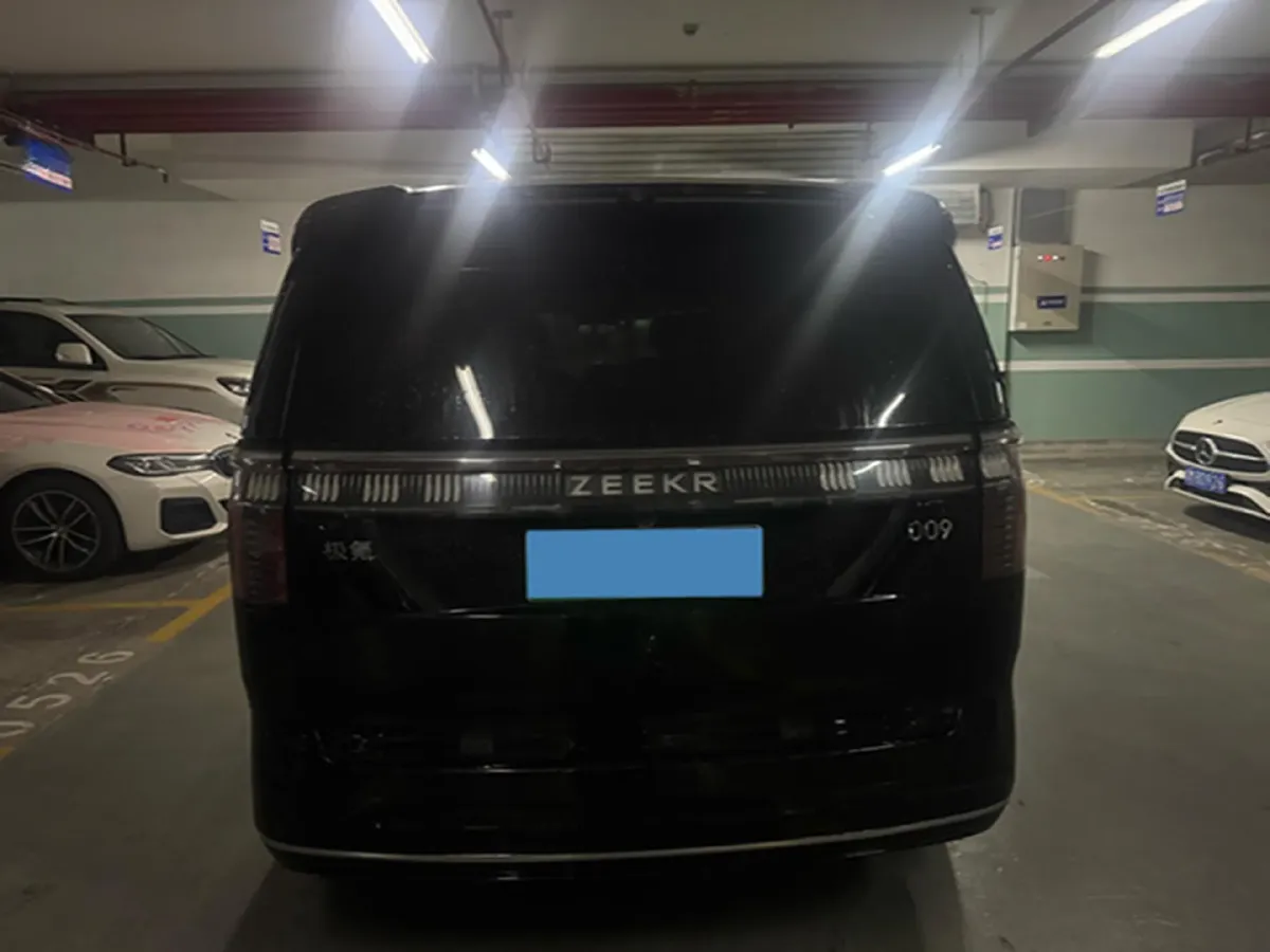2024 Zeekr 009 BEV 108KWH,autocango,china used car exporter,china ev exporter,chinese used car exporter,chinese used ev exporter