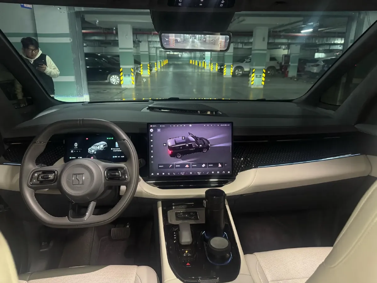 2024 Zeekr 009 BEV 108KWH,autocango,china used car exporter,china ev exporter,chinese used car exporter,chinese used ev exporter