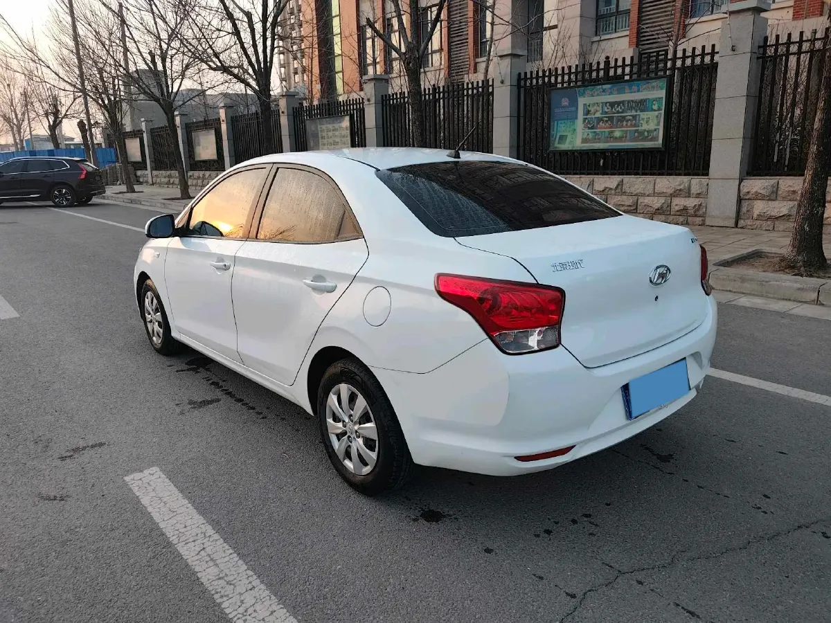 2017 Hyundai Reina 1.4L 95HP L4 5MT,autocango,china used car exporter,china ev exporter,chinese used car exporter,chinese used ev exporter