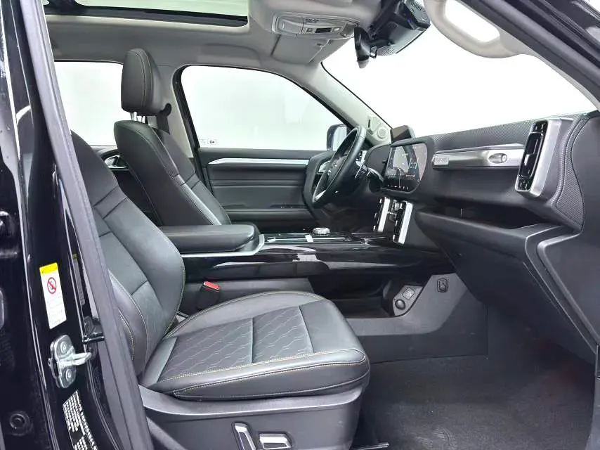 2022 Haval Dargo 1.5T 184HP L4 7DCT,autocango,china used car exporter,china ev exporter,chinese used car exporter,chinese used ev exporter