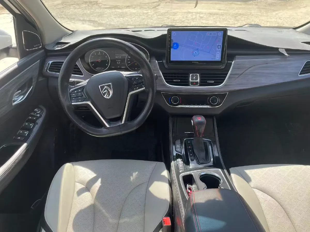 2017 BaoJun 730 1.5T 150HP L4 6DCT,autocango,china used car exporter,china ev exporter,chinese used car exporter,chinese used ev exporter