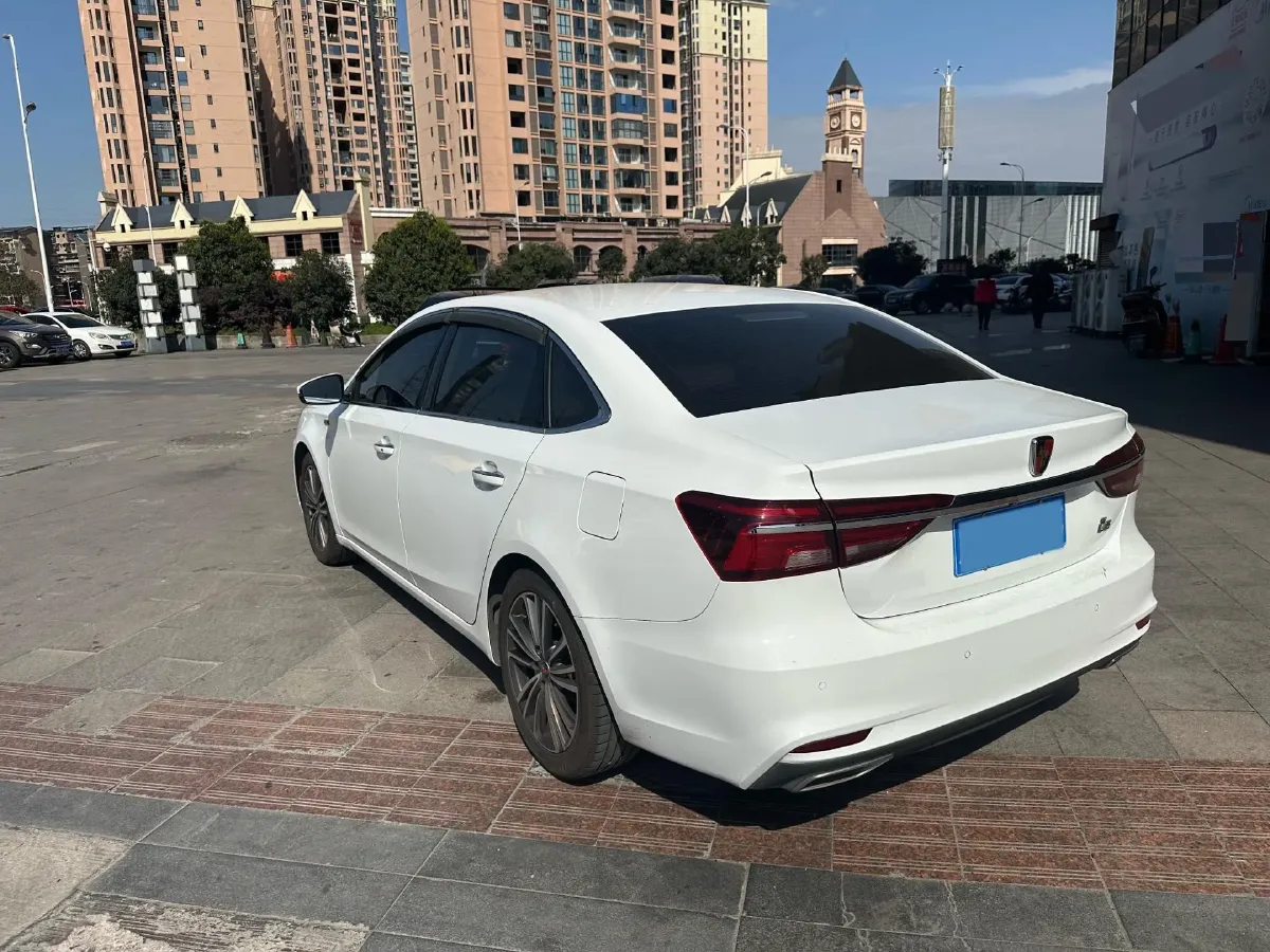 2020 Roewe i6 1.6L 125HP L4 CVT,autocango,china used car exporter,china ev exporter,chinese used car exporter,chinese used ev exporter