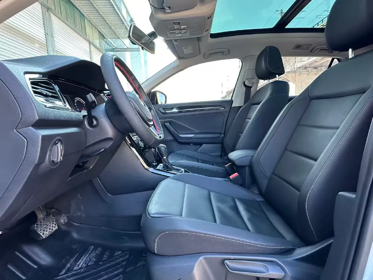 2018 Borgward BX7 2.0T 224HP L4 6AT,autocango,china used car exporter,china ev exporter,chinese used car exporter,chinese used ev exporter