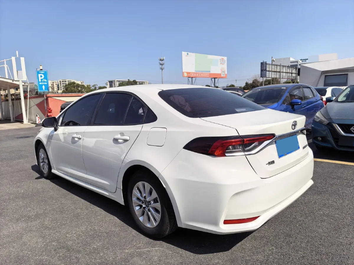 2021 Toyota Corolla 1.5L 121HP L3 CVT,autocango,china used car exporter,china ev exporter,chinese used car exporter,chinese used ev exporter
