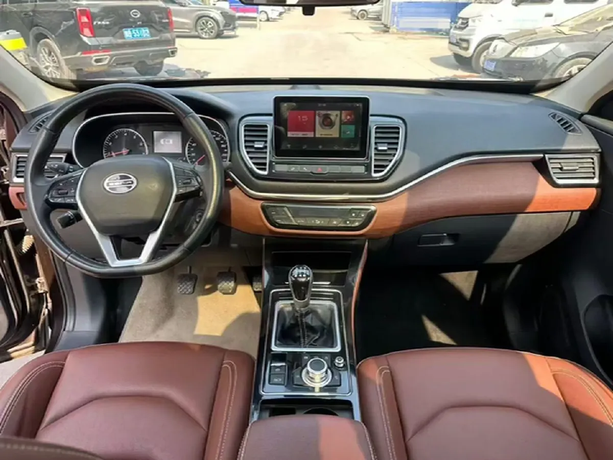 2018 FAW Senia R9 1.2T 143HP L4 5MT,autocango,china used car exporter,china ev exporter,chinese used car exporter,chinese used ev exporter