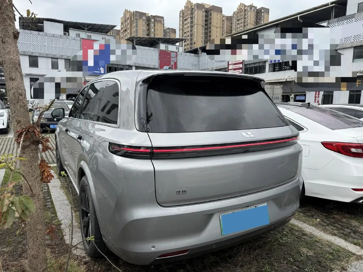 2023 Li L8 Range Extended 154HP REEV 40.9KWH,autocango,china used car exporter,china ev exporter,chinese used car exporter,chinese used ev exporter