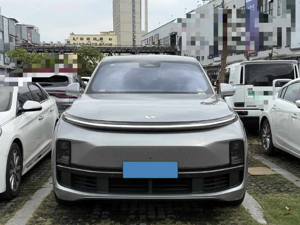 2023 Li L8 Range Extended 154HP REEV 40.9KWH,autocango,china used car exporter,china ev exporter,chinese used car exporter,chinese used ev exporter