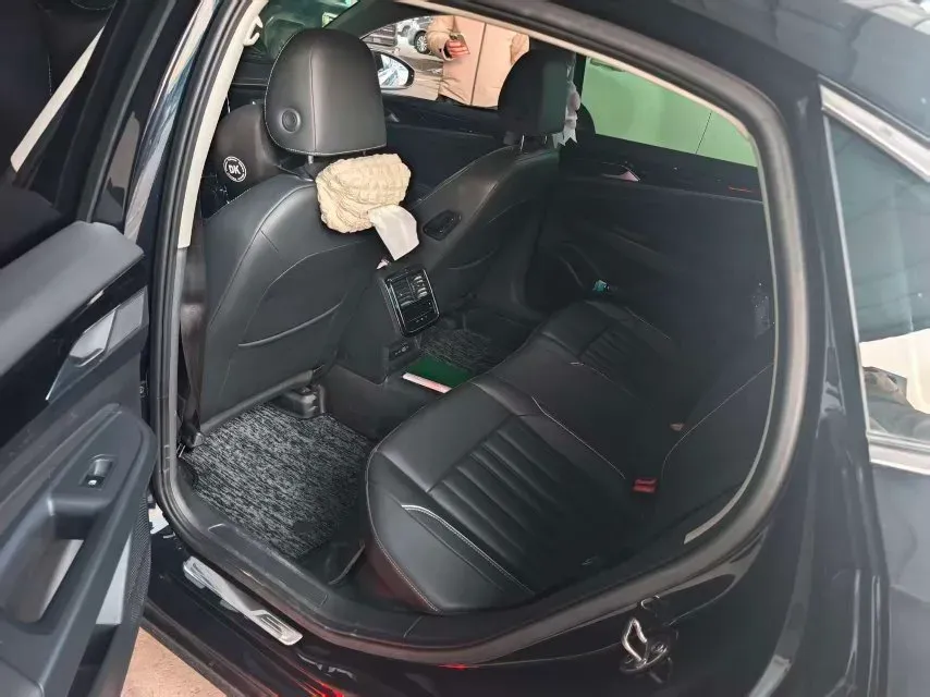 2023 Volkswagen Passat 2.0T 186HP L4 7DCT,autocango,china used car exporter,china ev exporter,chinese used car exporter,chinese used ev exporter