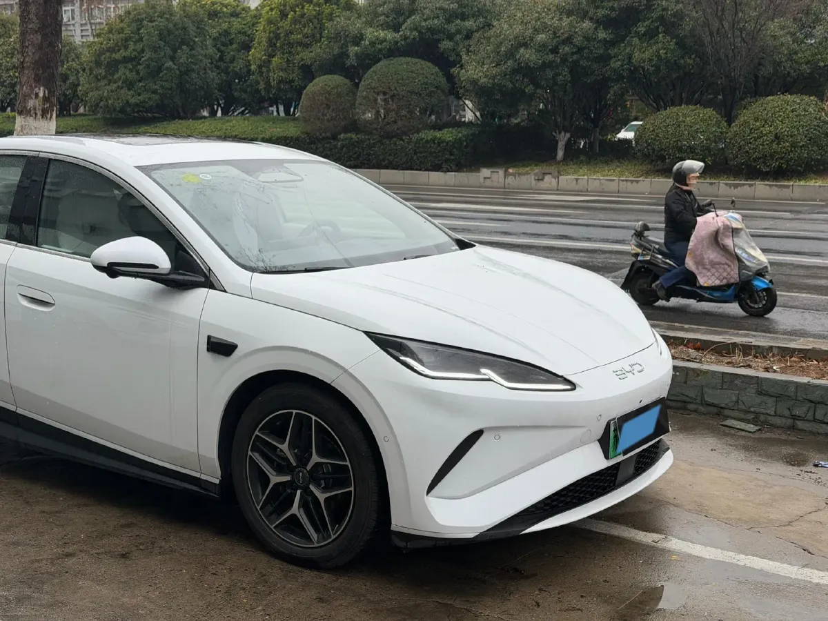 2025 BYD Seal06 BEV,autocango,china used car exporter,china ev exporter,chinese used car exporter,chinese used ev exporter