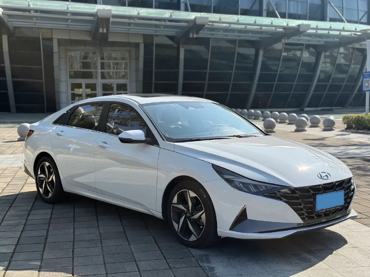 2022 Hyundai Elantra 1.5L 115HP L4 CVT,autocango,china used car exporter,china ev exporter,chinese used car exporter,chinese used ev exporter