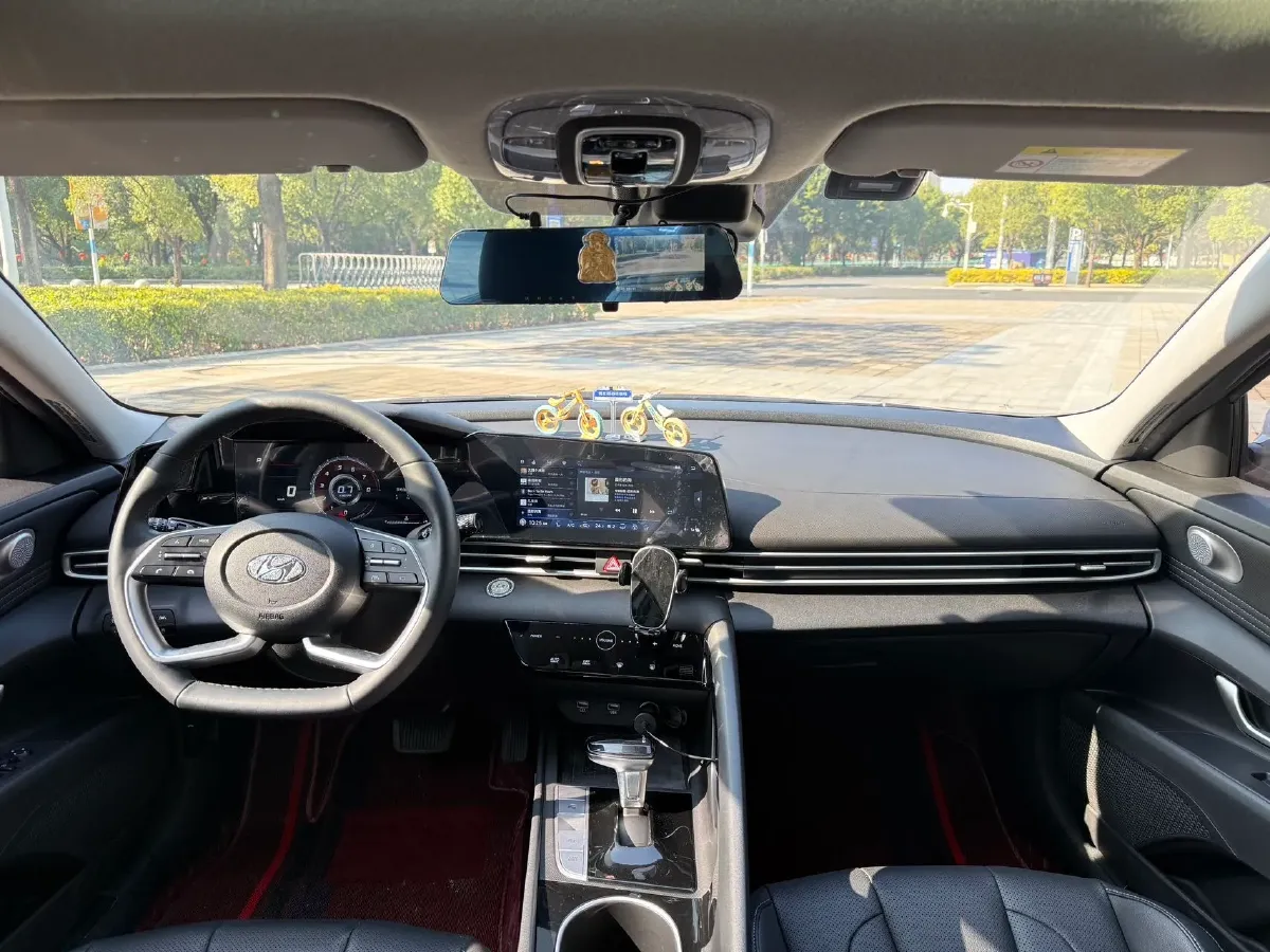 2022 Hyundai Elantra 1.5L 115HP L4 CVT,autocango,china used car exporter,china ev exporter,chinese used car exporter,chinese used ev exporter