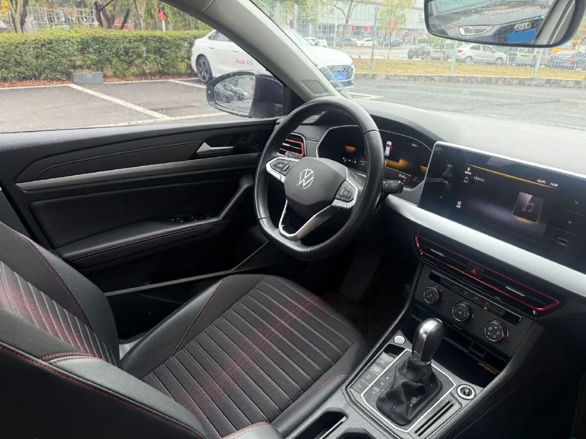 2023 Volkswagen Lavida 1.5T 160HP L4 7DCT,autocango,china used car exporter,china ev exporter,chinese used car exporter,chinese used ev exporter