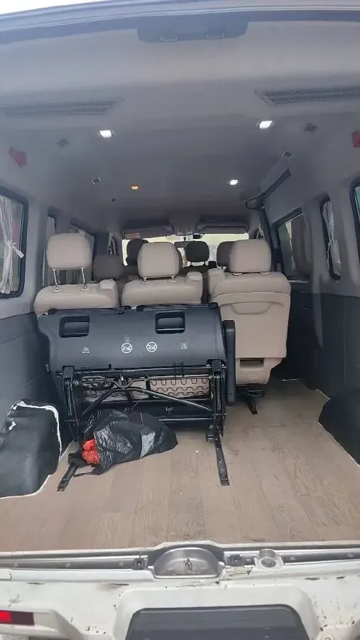 2019 MAXUS XinTu V80 2.0T 139HP L4 6MT,autocango,china used car exporter,china ev exporter,chinese used car exporter,chinese used ev exporter