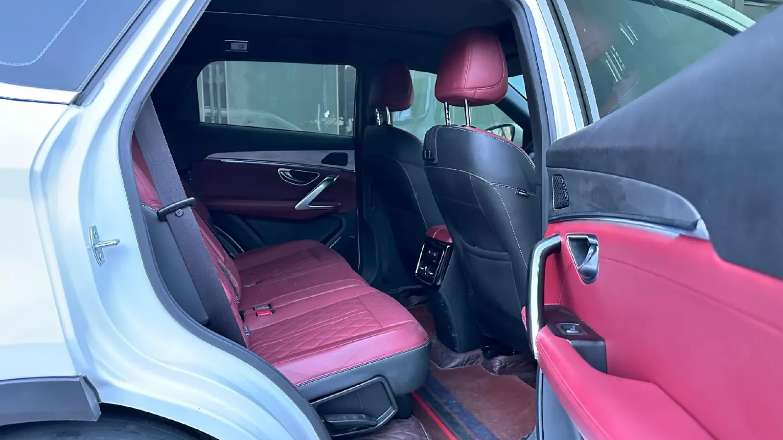 2023 Jetour X70 Plus 1.6T 197HP L4 7DCT,autocango,china used car exporter,china ev exporter,chinese used car exporter,chinese used ev exporter