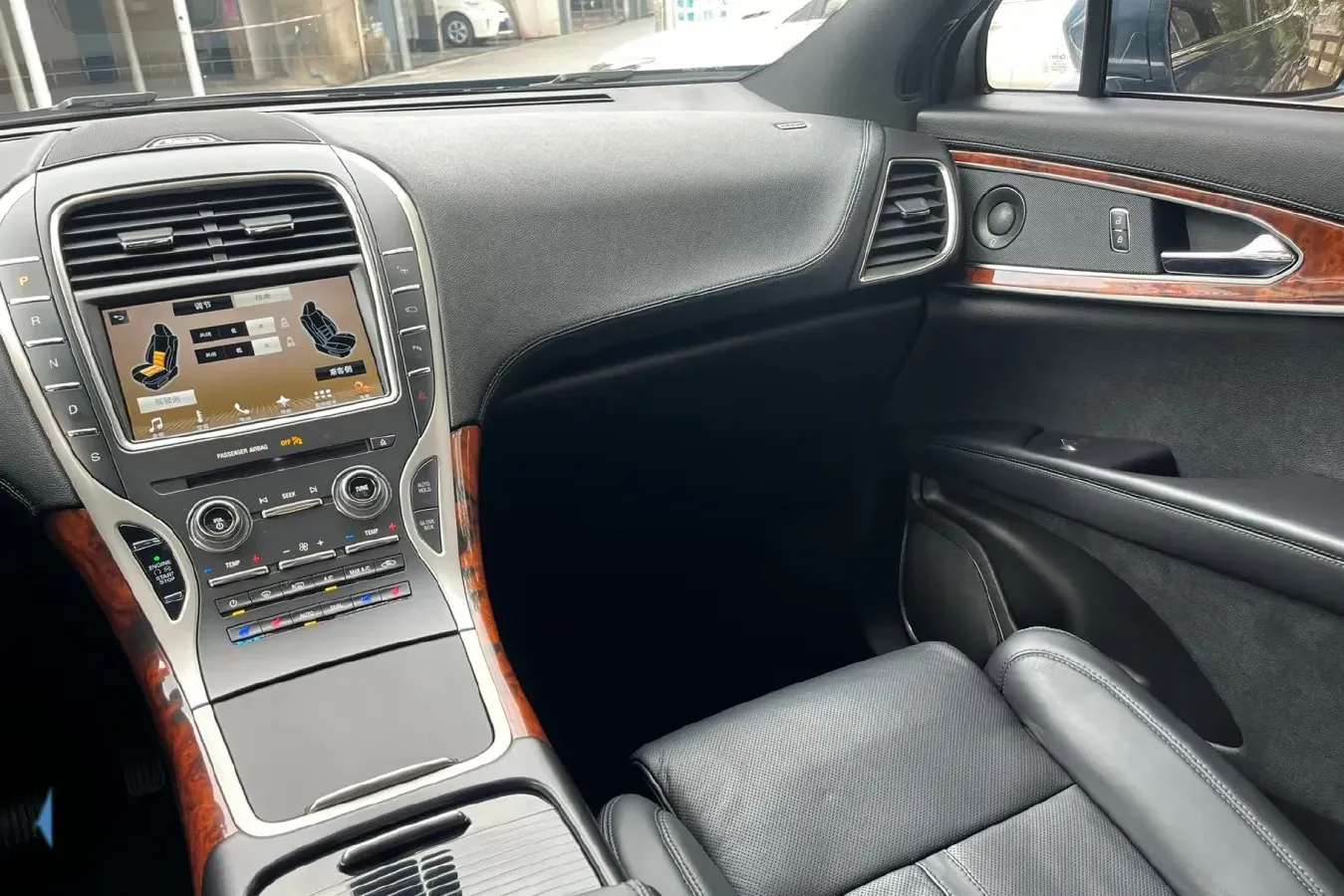 2018 Lincoln MKX 2.7T 340HP V6 6AT,autocango,china used car exporter,china ev exporter,chinese used car exporter,chinese used ev exporter