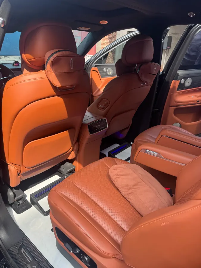 2024 AITO AITO M9 1.5T 152HP L4 REEV 42KWH,autocango,china used car exporter,china ev exporter,chinese used car exporter,chinese used ev exporter