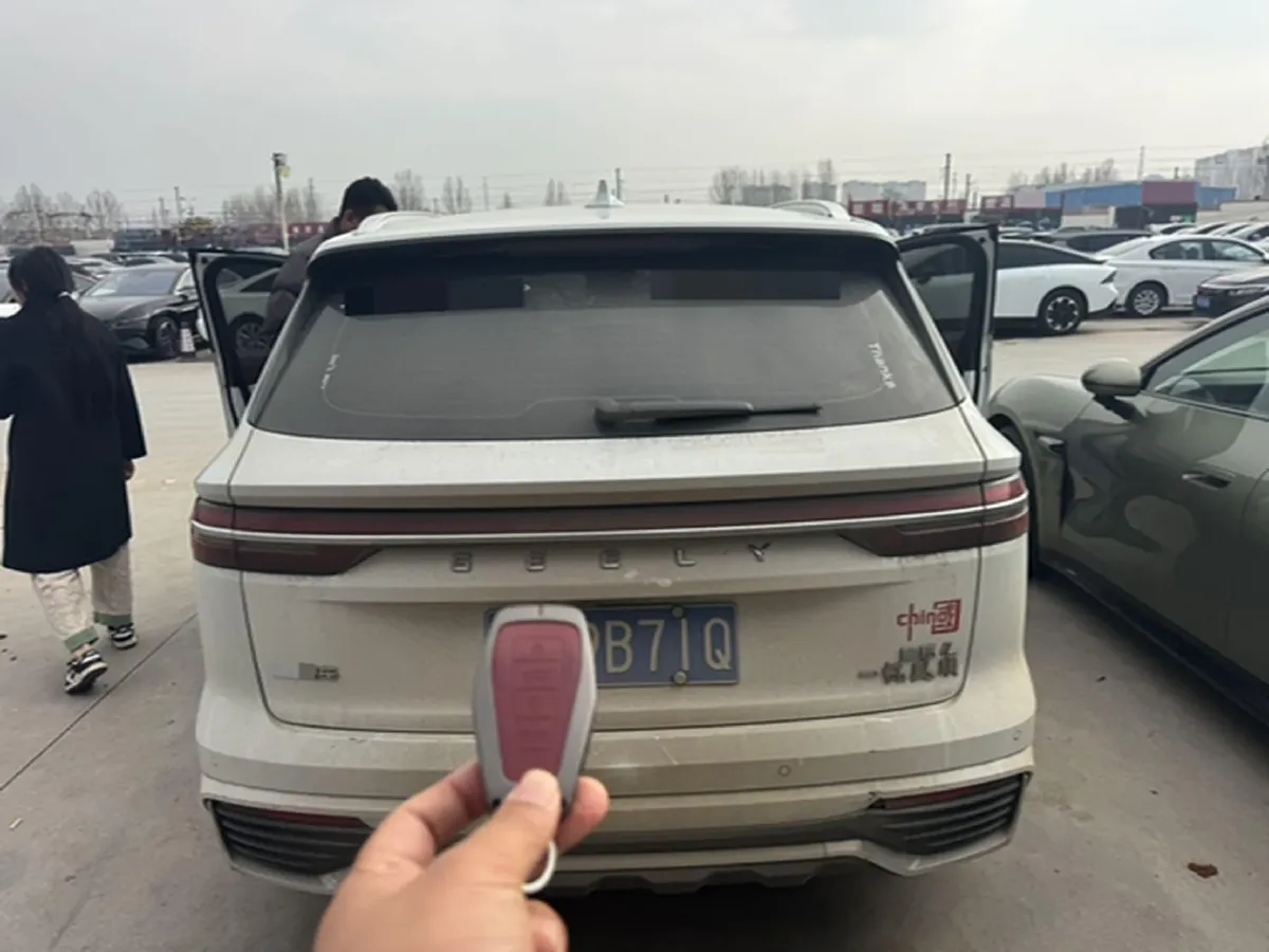 2021 Geely Monjaro 2.0T 218HP L4 7DCT,autocango,china used car exporter,china ev exporter,chinese used car exporter,chinese used ev exporter