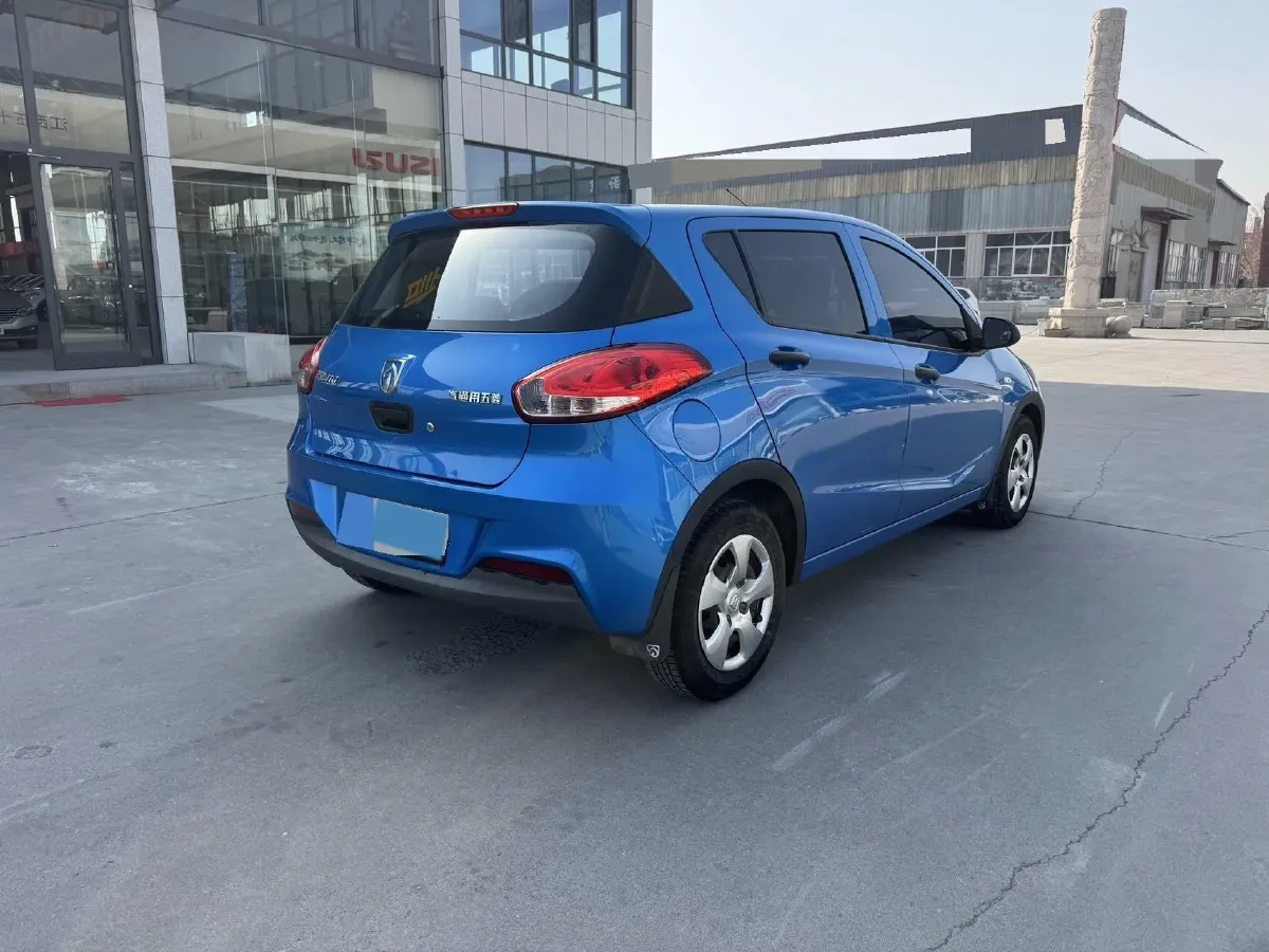 2016 BaoJun 310 1.2L 82HP L4 5MT,autocango,china used car exporter,china ev exporter,chinese used car exporter,chinese used ev exporter