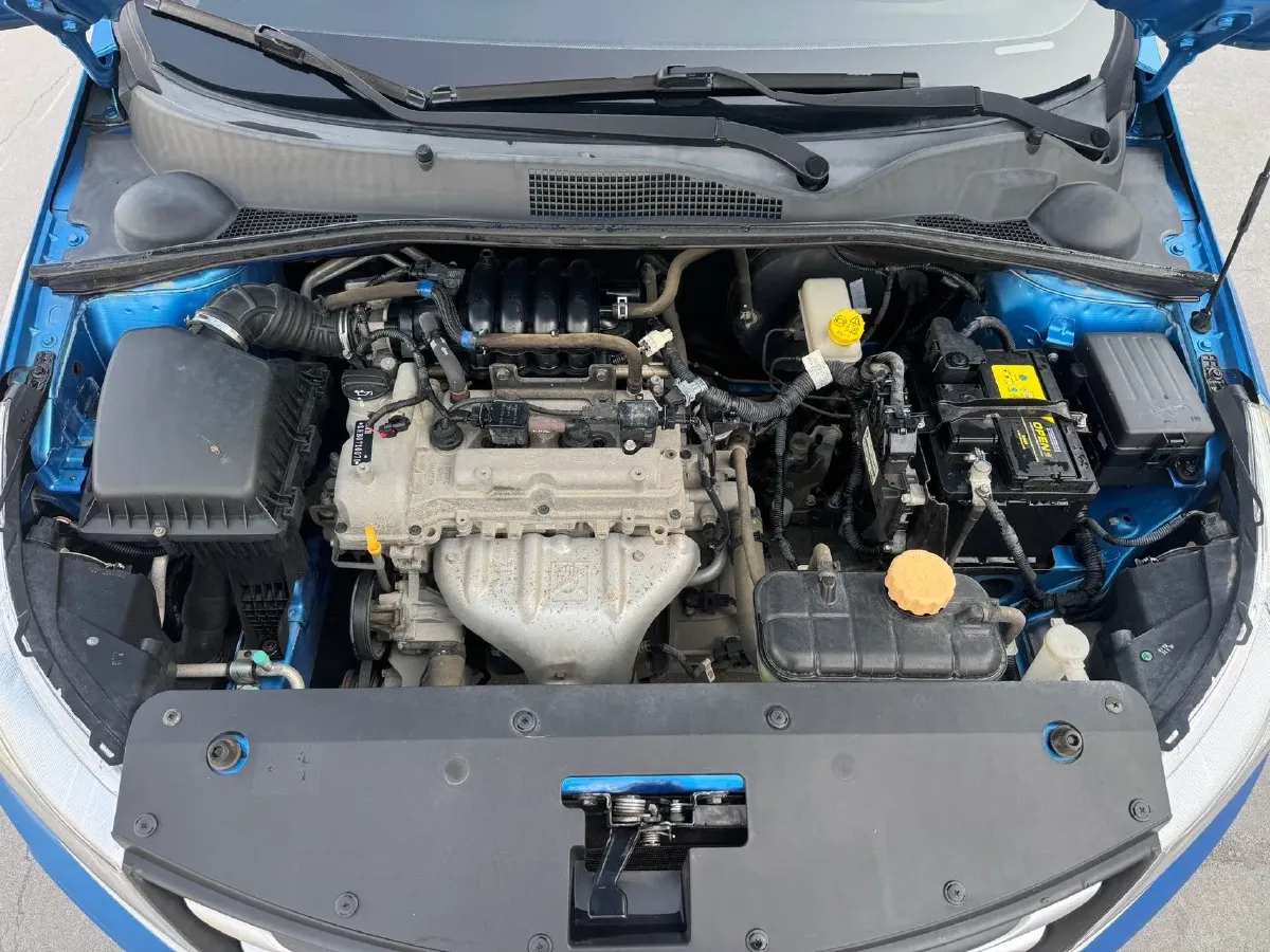 2016 BaoJun 310 1.2L 82HP L4 5MT,autocango,china used car exporter,china ev exporter,chinese used car exporter,chinese used ev exporter