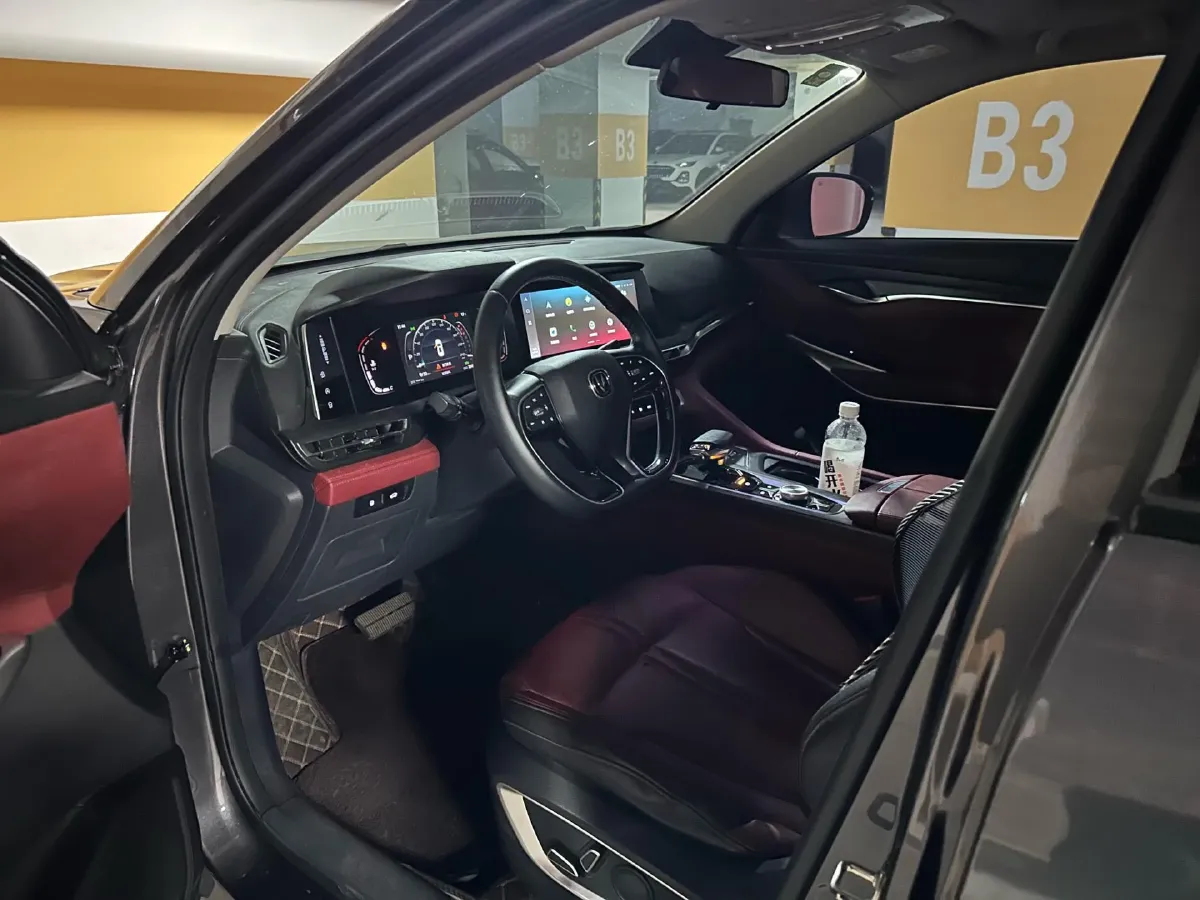 2020 ChangAn CS75 Plus 2.0T 233HP L4 8AT,autocango,china used car exporter,china ev exporter,chinese used car exporter,chinese used ev exporter