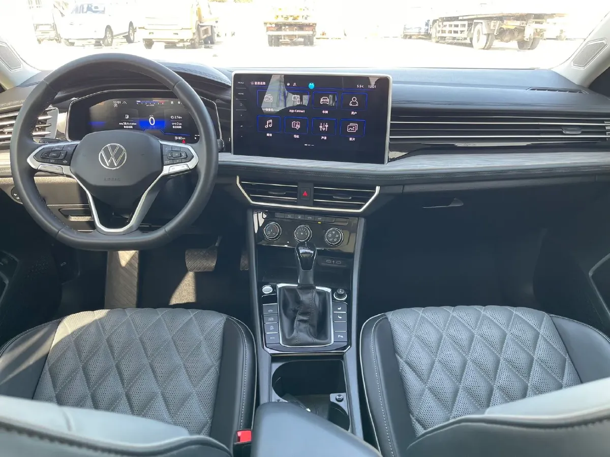 2023 Volkswagen Sagitar 1.4T 150HP L4 7DCT,autocango,china used car exporter,china ev exporter,chinese used car exporter,chinese used ev exporter