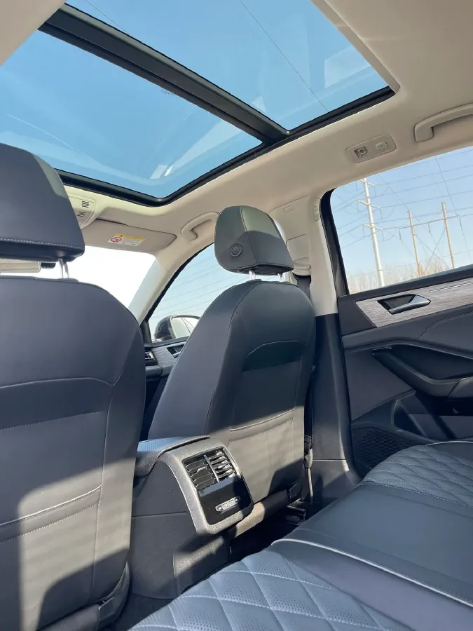 2023 Volkswagen Sagitar 1.4T 150HP L4 7DCT,autocango,china used car exporter,china ev exporter,chinese used car exporter,chinese used ev exporter