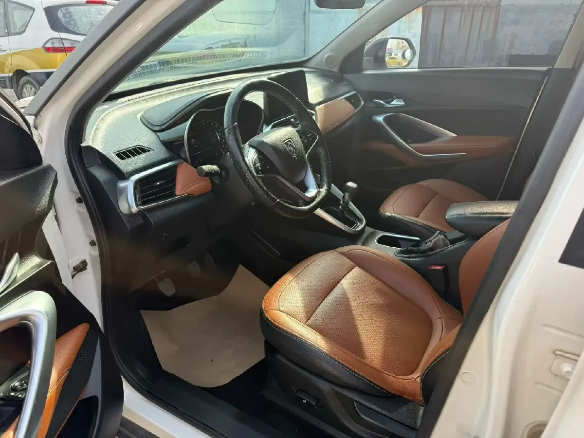 2017 BaoJun 510 1.5L 112HP L4 6MT,autocango,china used car exporter,china ev exporter,chinese used car exporter,chinese used ev exporter