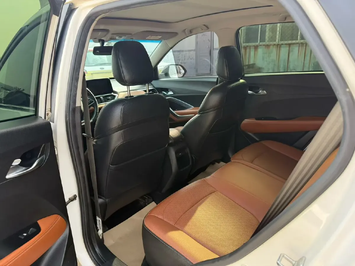 2017 BaoJun 510 1.5L 112HP L4 6MT,autocango,china used car exporter,china ev exporter,chinese used car exporter,chinese used ev exporter