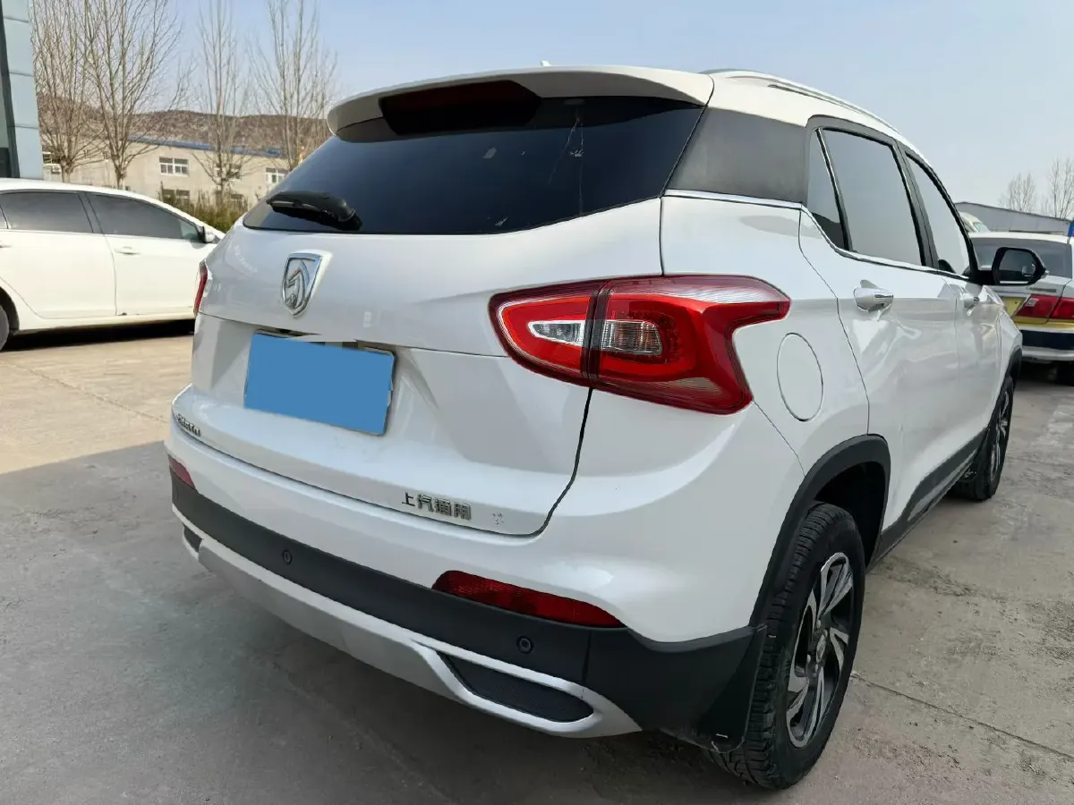 2017 BaoJun 510 1.5L 112HP L4 6MT,autocango,china used car exporter,china ev exporter,chinese used car exporter,chinese used ev exporter