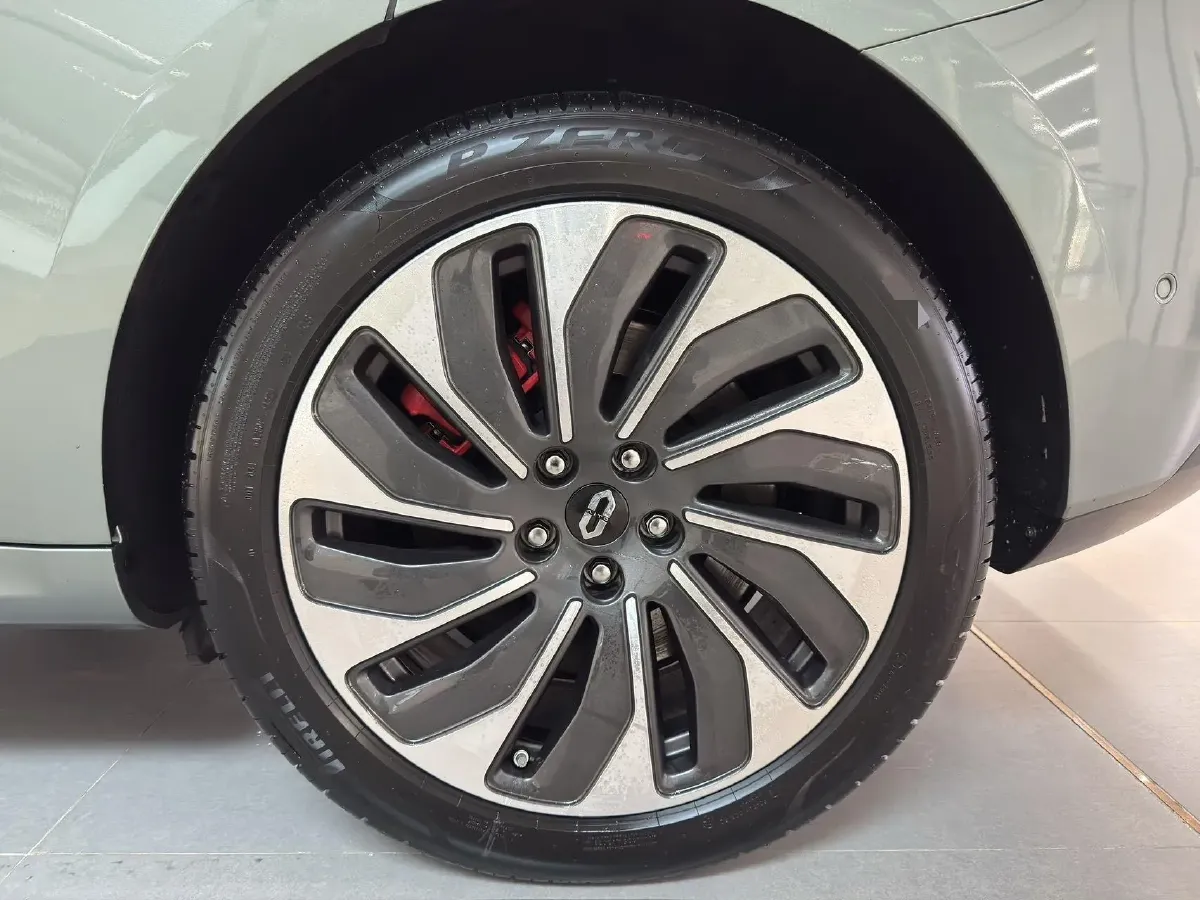 2022 JMC YuHu 7 2.0T 141HP L4 8AT,autocango,china used car exporter,china ev exporter,chinese used car exporter,chinese used ev exporter