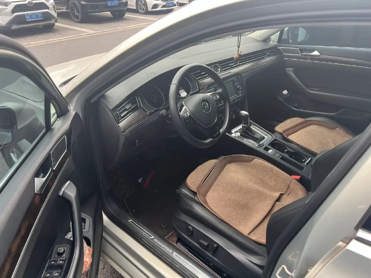 2019 Chevrolet Malibu XL 2.0T 241HP L4 9AT,autocango,china used car exporter,china ev exporter,chinese used car exporter,chinese used ev exporter