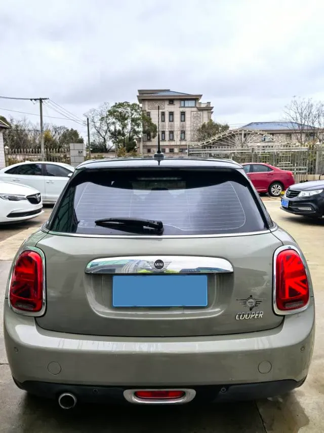 2020 MINI MINI 1.5T 136HP L3 7DCT,autocango,china used car exporter,china ev exporter,chinese used car exporter,chinese used ev exporter