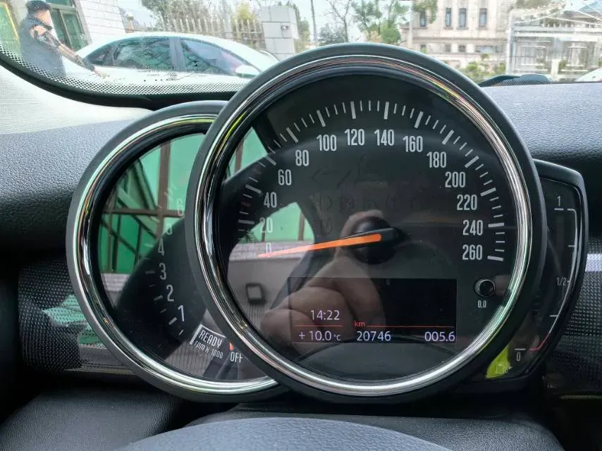 2020 MINI MINI 1.5T 136HP L3 7DCT,autocango,china used car exporter,china ev exporter,chinese used car exporter,chinese used ev exporter