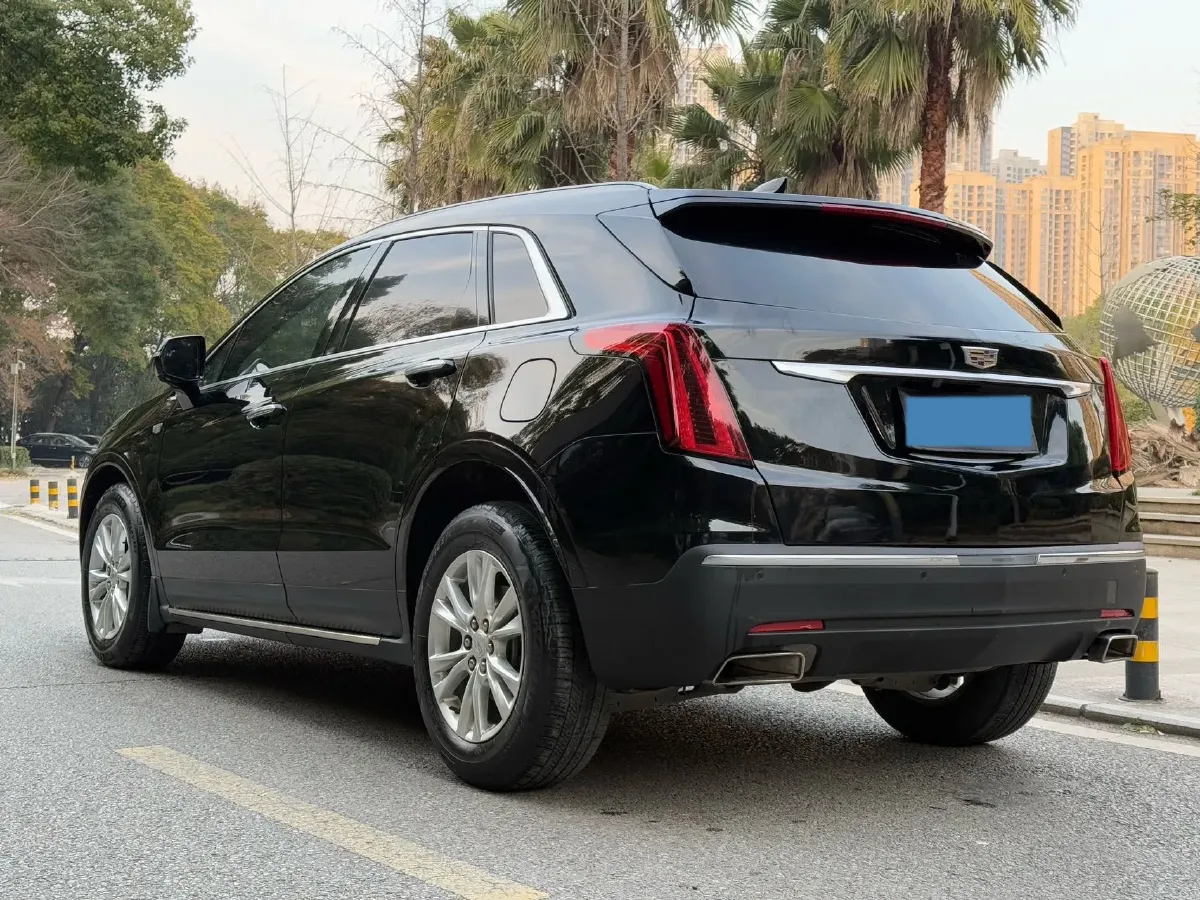 2020 Cadillac XT5 2.0T 241HP L4 9AT,autocango,china used car exporter,china ev exporter,chinese used car exporter,chinese used ev exporter