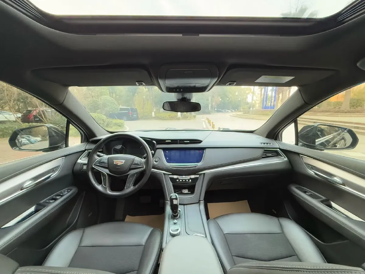 2020 Cadillac XT5 2.0T 241HP L4 9AT,autocango,china used car exporter,china ev exporter,chinese used car exporter,chinese used ev exporter