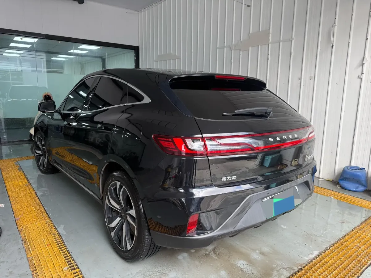 2021 SERES SF5 Range Extended 112HP REEV 35KWH,autocango,china used car exporter,china ev exporter,chinese used car exporter,chinese used ev exporter