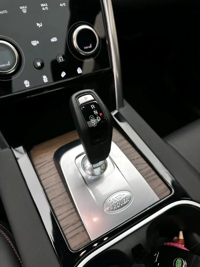 2022 Land Rover Discovery Sport 2.0T 249HP L4 9AT,autocango,china used car exporter,china ev exporter,chinese used car exporter,chinese used ev exporter