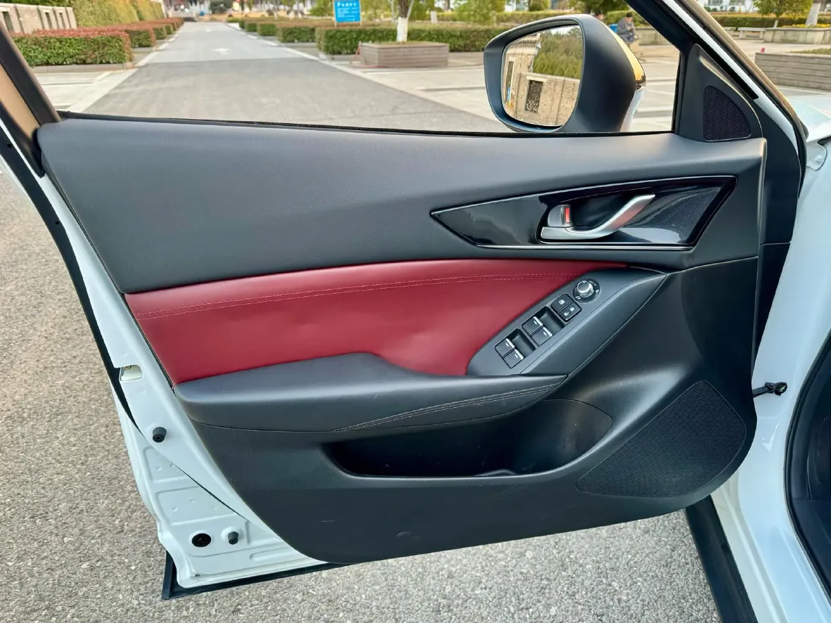 2021 Mazda CX-4 2.0L 158HP L4 6AT,autocango,china used car exporter,china ev exporter,chinese used car exporter,chinese used ev exporter