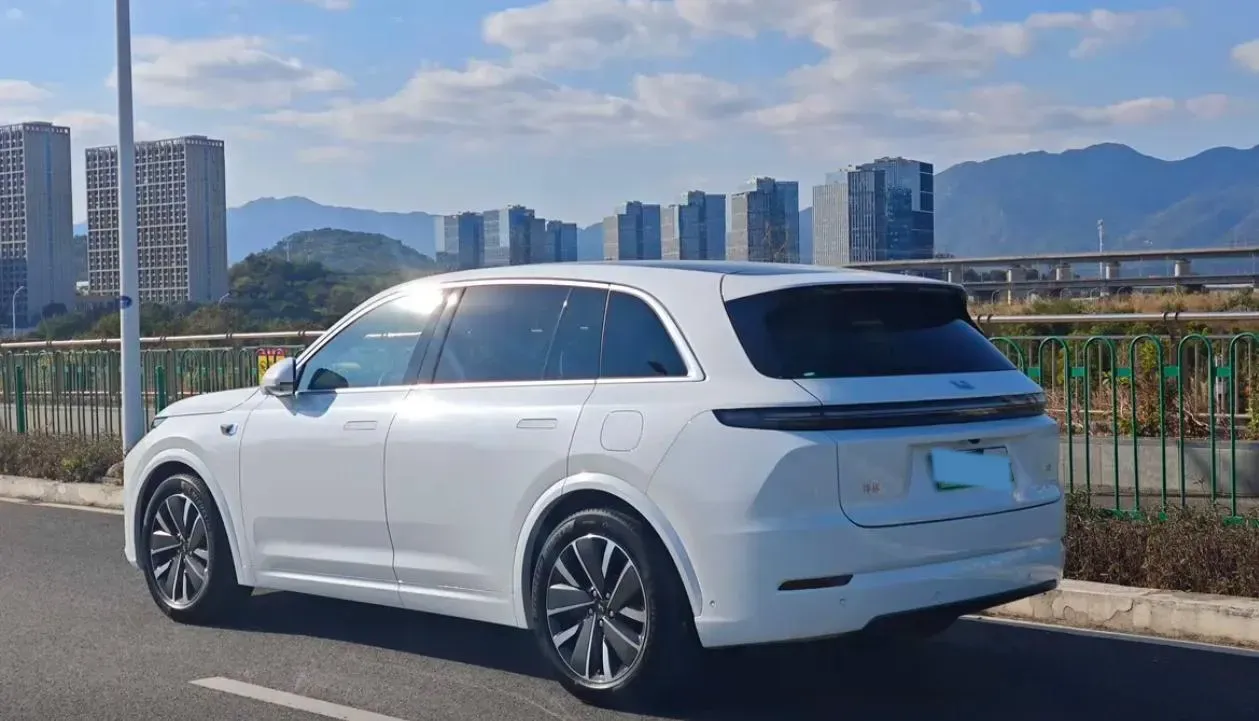2025 Li L7 Range Extended 154HP REEV,autocango,china used car exporter,china ev exporter,chinese used car exporter,chinese used ev exporter