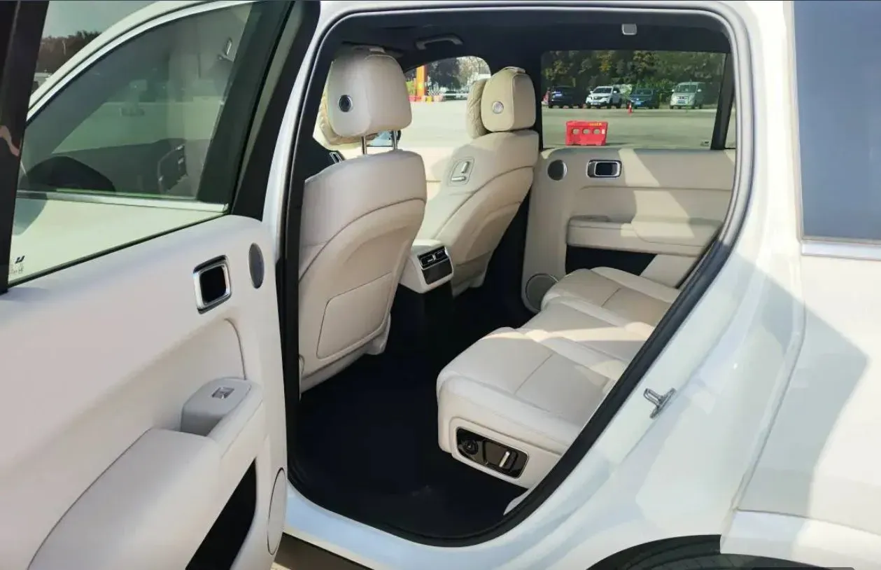 2025 Li L7 Range Extended 154HP REEV,autocango,china used car exporter,china ev exporter,chinese used car exporter,chinese used ev exporter