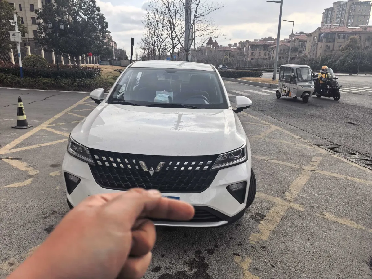 2022 WuLing XingChi 1.5L 99HP L4 6MT,autocango,china used car exporter,china ev exporter,chinese used car exporter,chinese used ev exporter